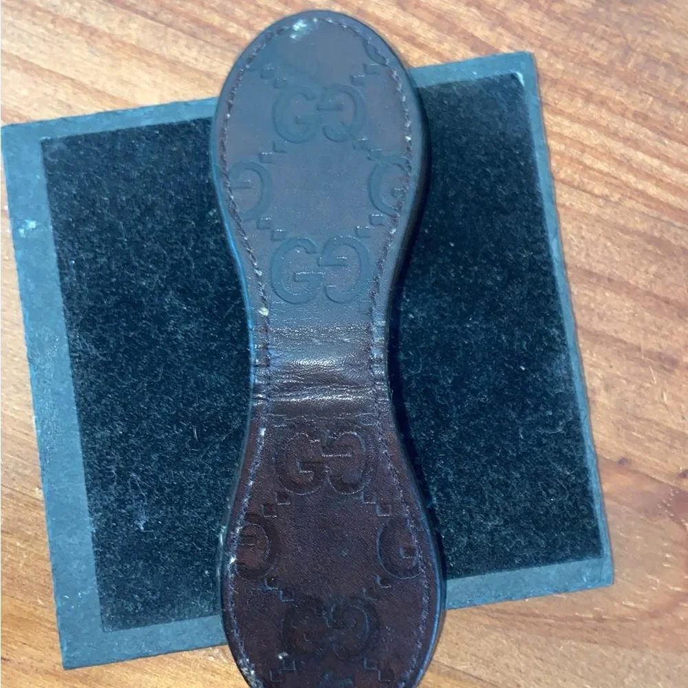 Gucci Brown Leather Money Clip with Embossed Design